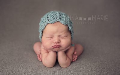 Kansas City Newborn Photographer | Girl Pink Teal