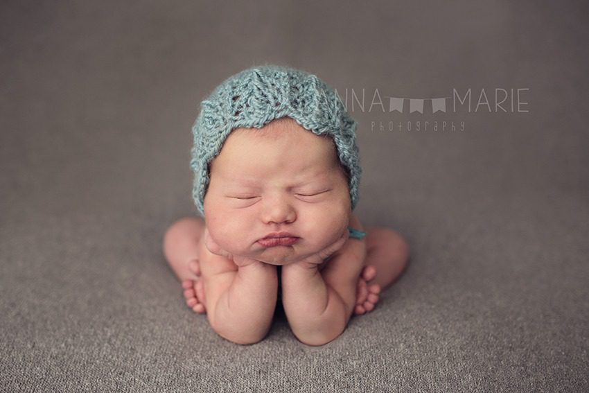 Kansas City Newborn Photographer | Girl Pink Teal
