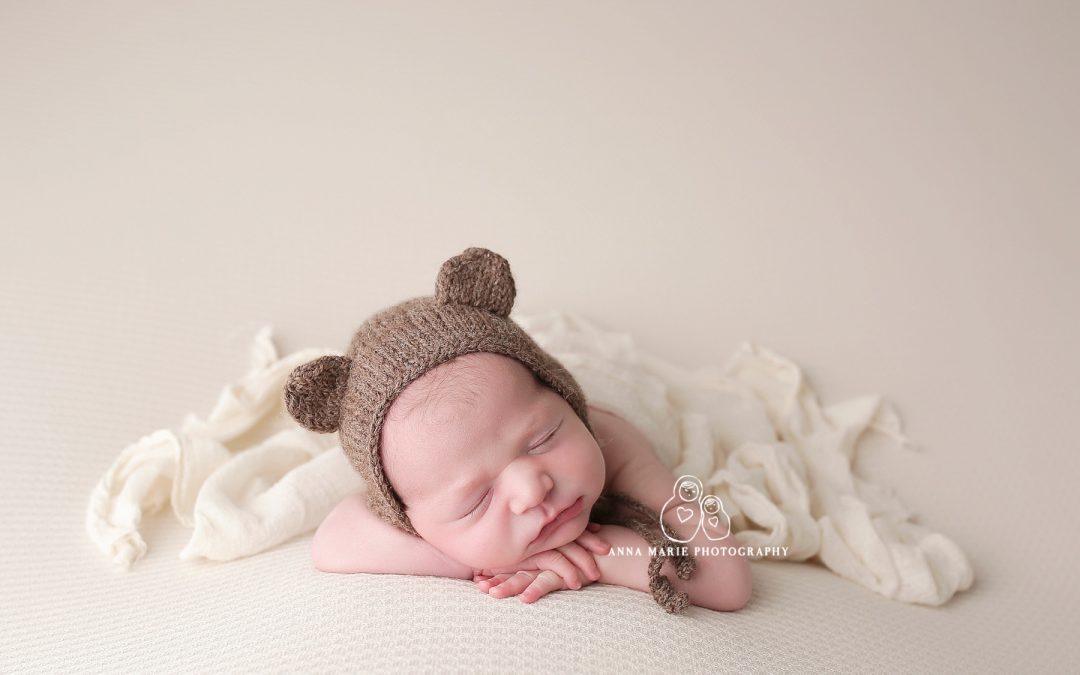 Newborn Photographer in Overland Park | Milo is in the Studio