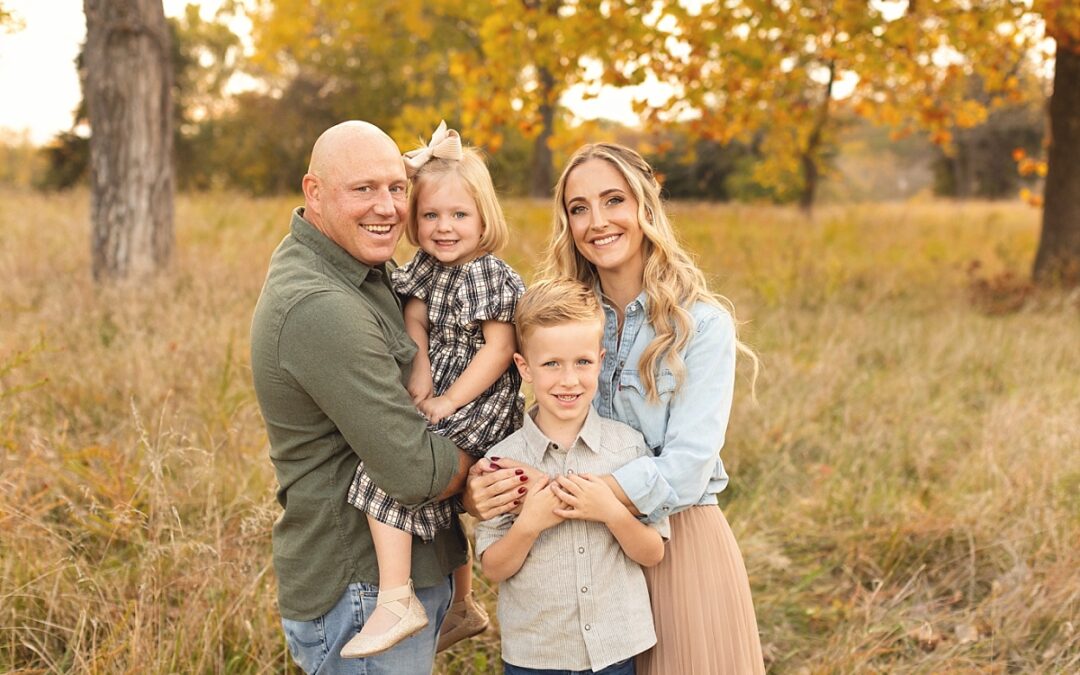 Why Fall Is the Perfect Season For Family Photos In Kansas City