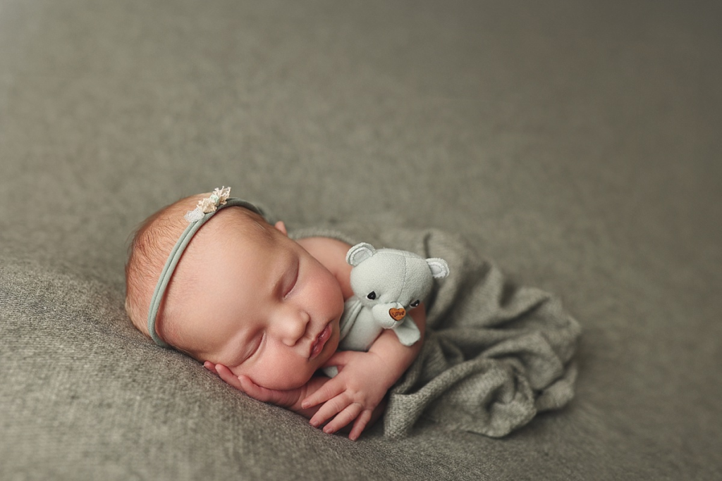 newborn portraits Overland Park, newborn photoshoot Kansas City, Blue Springs newborn photography